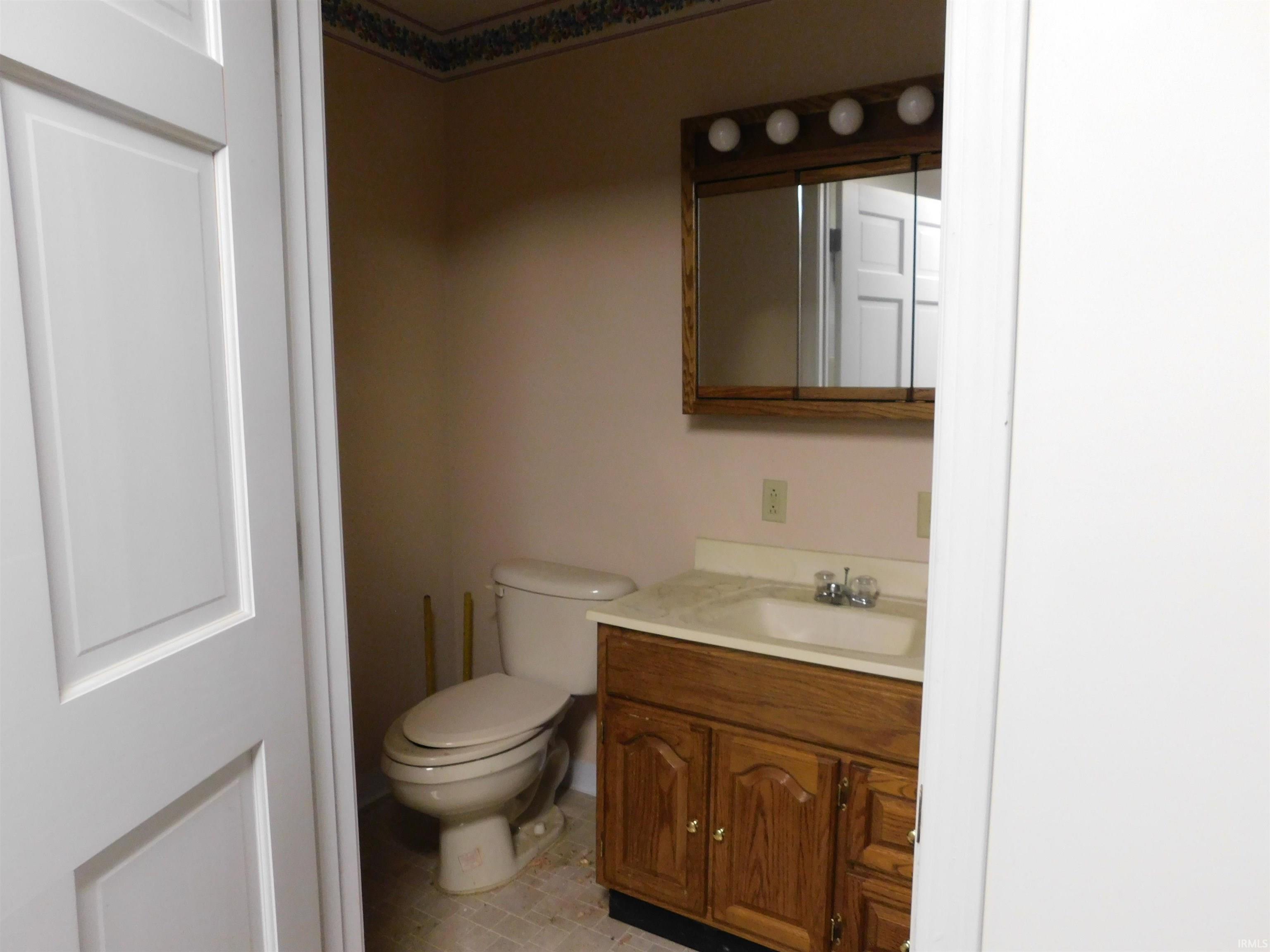 1702 Valley View Drive Bedford, IN 47421 - Photo 35 of 36