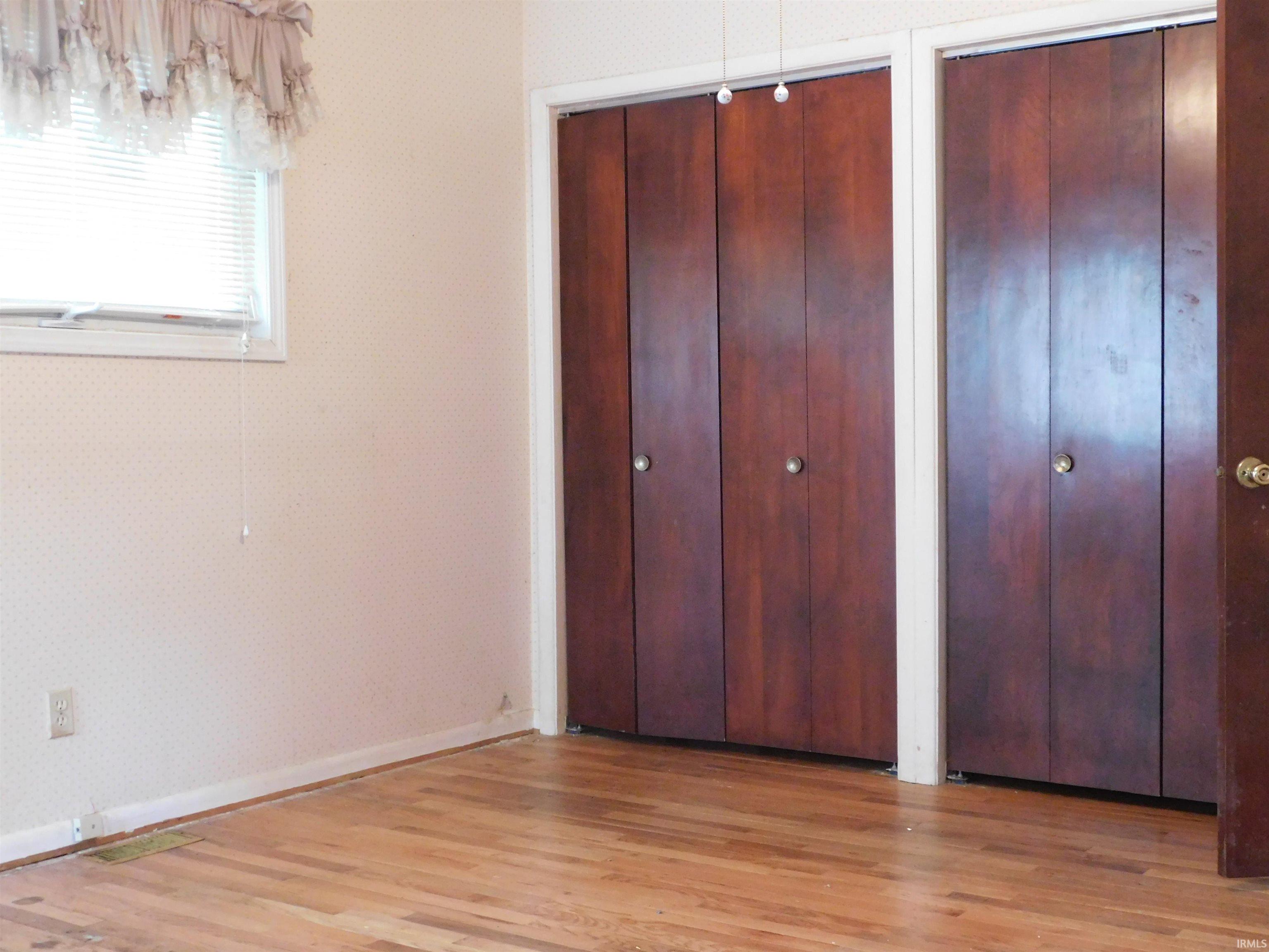 1702 Valley View Drive Bedford, IN 47421 - Photo 9 of 36