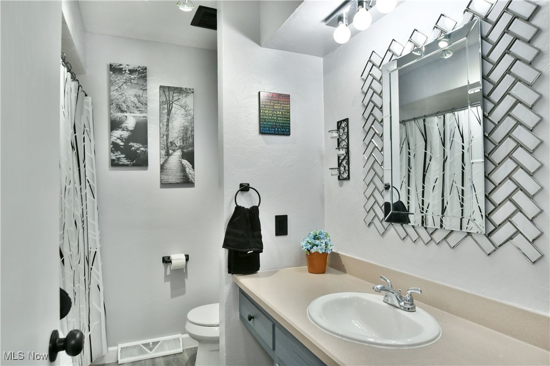 580 Como Street Struthers, OH 44471 - Photo 18 of 50 Gallery Image 18