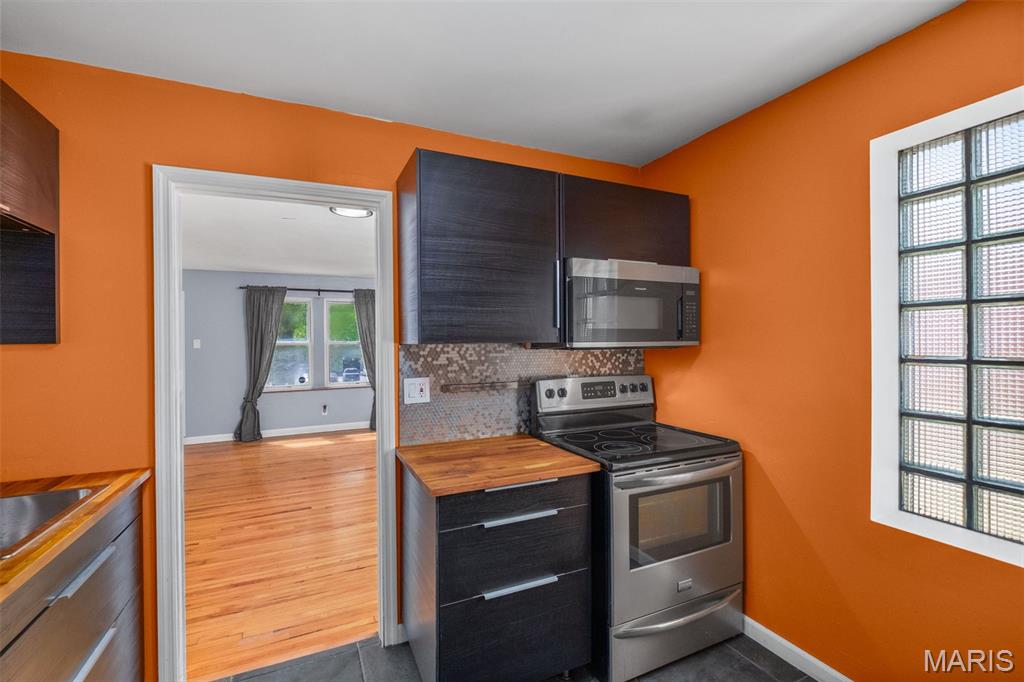 8261 Watson Road Webster Groves, MO 63119 - Photo 11 of 43 Gallery Image 11
