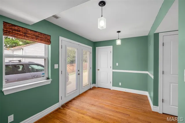 $299,000 | 8261 Watson Road, Webster Groves, MO 63119