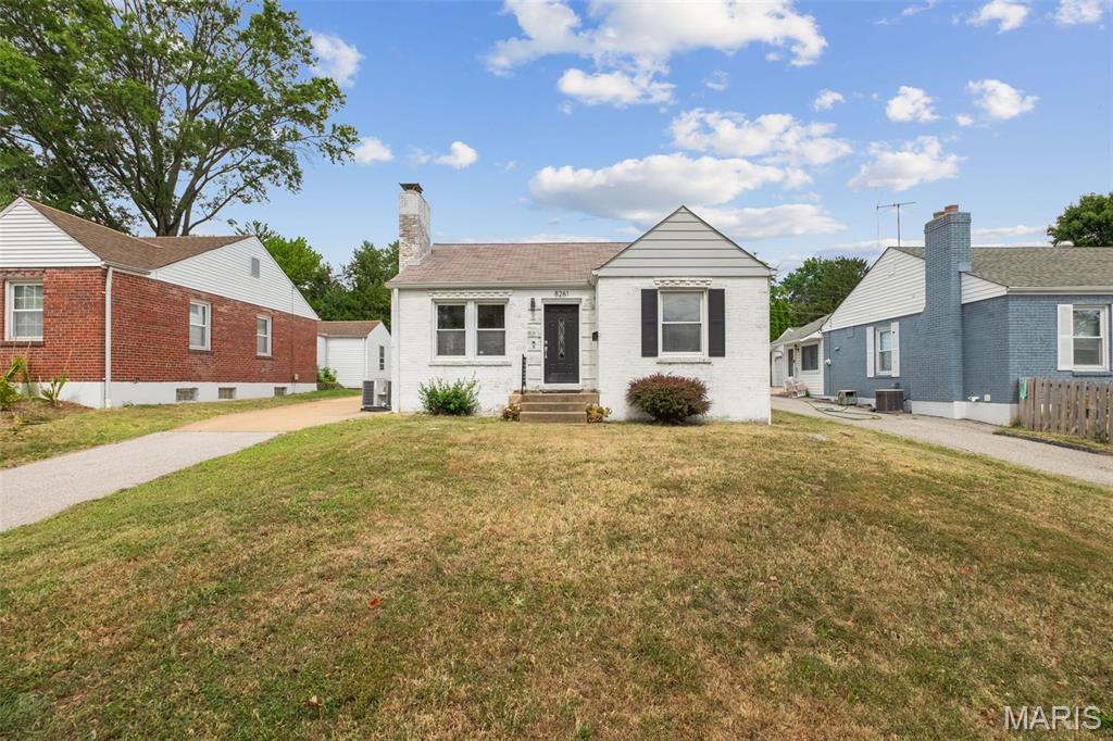 8261 Watson Road Webster Groves, MO 63119 - Photo 2 of 43 Gallery Image 2