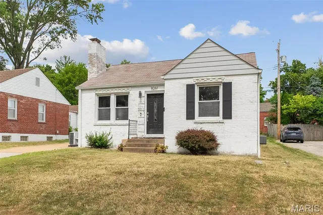 $299,000 | 8261 Watson Road, Webster Groves, MO 63119