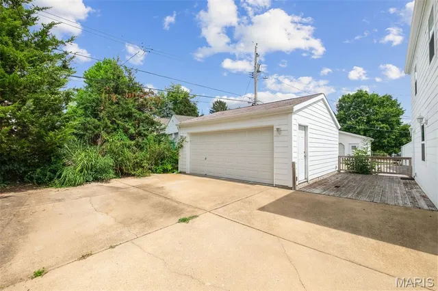 $299,000 | 8261 Watson Road, Webster Groves, MO 63119