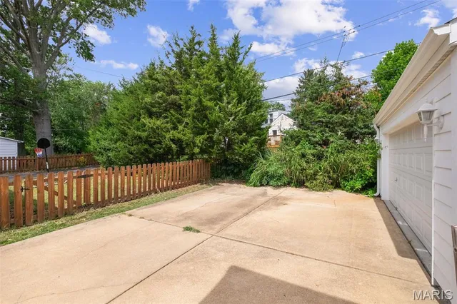 $299,000 | 8261 Watson Road, Webster Groves, MO 63119