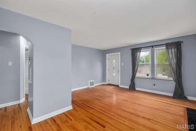 $299,000 | 8261 Watson Road, Webster Groves, MO 63119