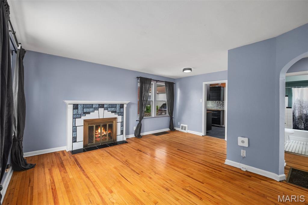 8261 Watson Road Webster Groves, MO 63119 - Photo 9 of 43 Gallery Image 9