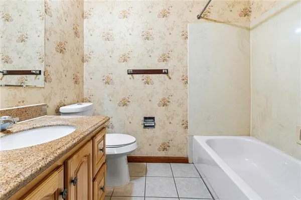 $1,325 | 4212 Arbor Court, Unit D, Kenner, LA 70065