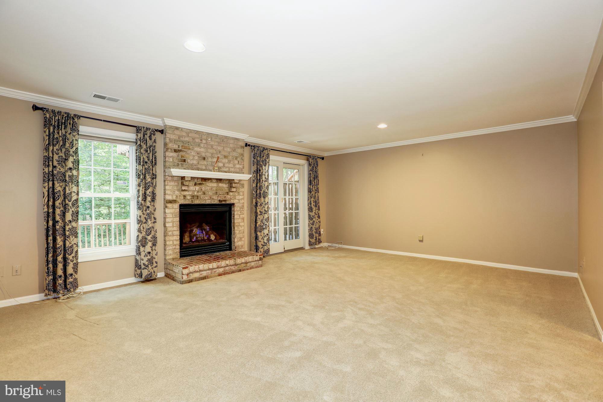 106 Finale Terrace Silver Spring, MD 20901 - Photo 13 of 18 Family Room
