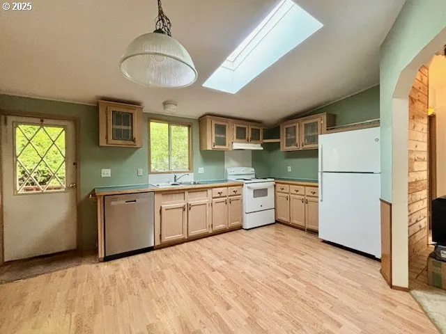 $299,000 | 179 Outer Drive, Florence, OR 97439