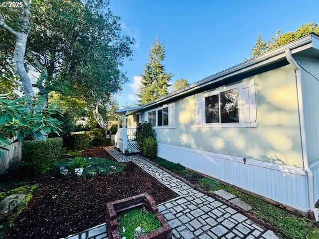 $299,000 | 179 Outer Drive, Florence, OR 97439