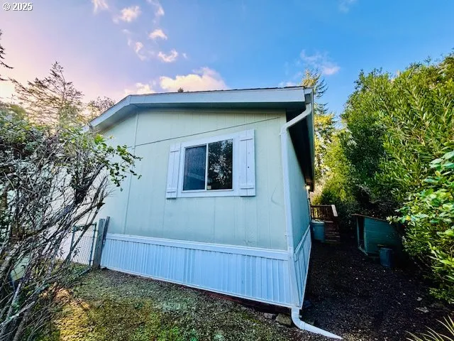 $299,000 | 179 Outer Drive, Florence, OR 97439