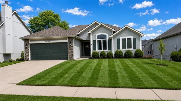 $402,000 | 14609 Derby Road, Smithville, MO 64089