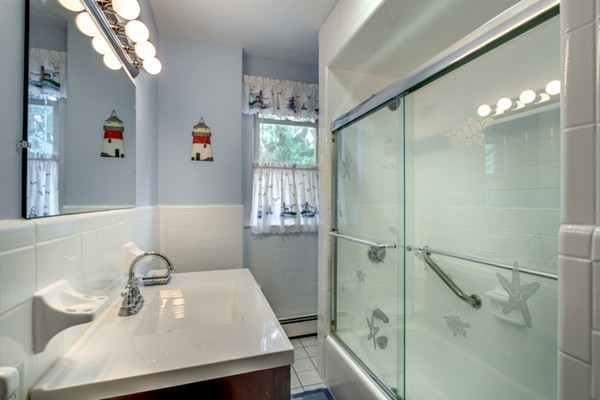 6 Moreland Road Quincy, MA 02169 - Photo 18 of 24 Gallery Image 18