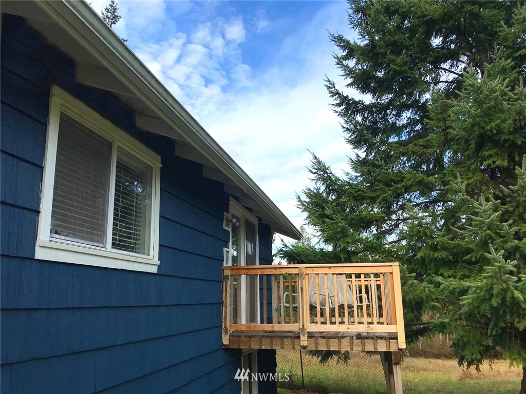 8981 Southeast Willock Road Olalla, WA 98359 - Photo 10 of 13 Gallery Image 10