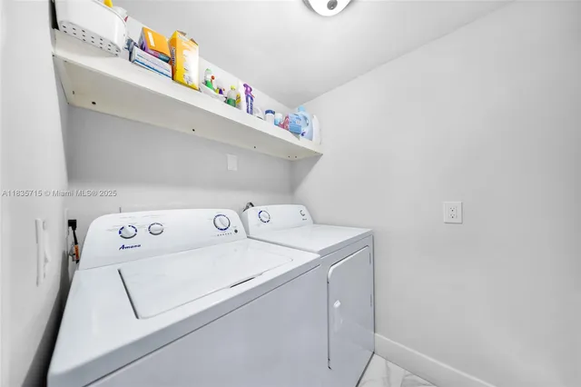 $540,000 | 6637 Northwest 181st Lane, Hialeah, FL 33015