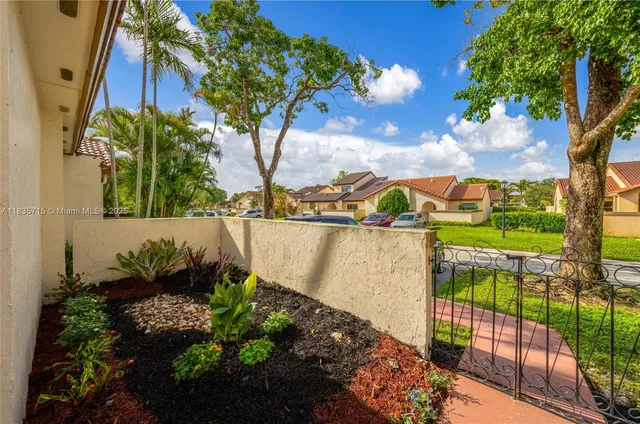 $540,000 | 6637 Northwest 181st Lane, Hialeah, FL 33015