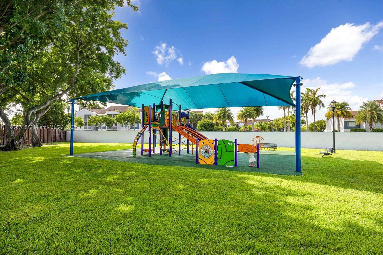 6637 Northwest 181st Lane Hialeah, FL 33015 - Photo 38 of 40