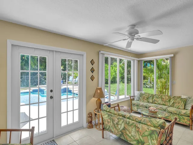$10,000 | 1545 Pelican Lane, Vero Beach, FL 32963