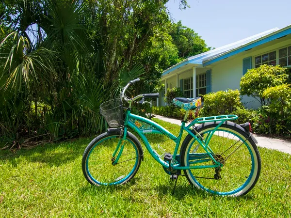 $10,000 | 1545 Pelican Lane, Vero Beach, FL 32963