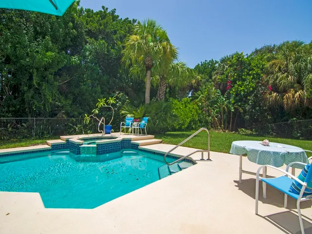 $10,000 | 1545 Pelican Lane, Vero Beach, FL 32963