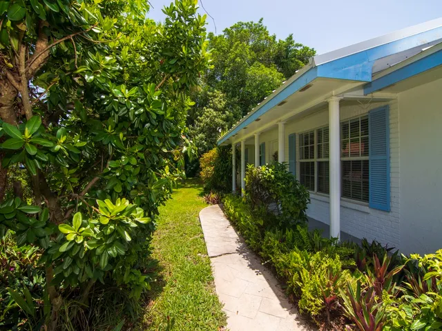 $10,000 | 1545 Pelican Lane, Vero Beach, FL 32963