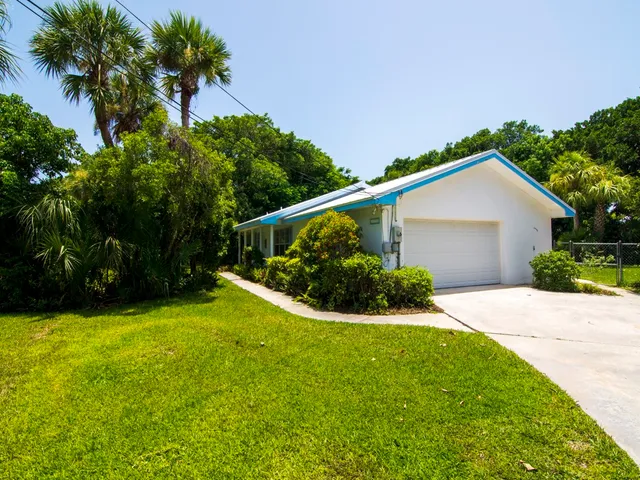 $10,000 | 1545 Pelican Lane, Vero Beach, FL 32963
