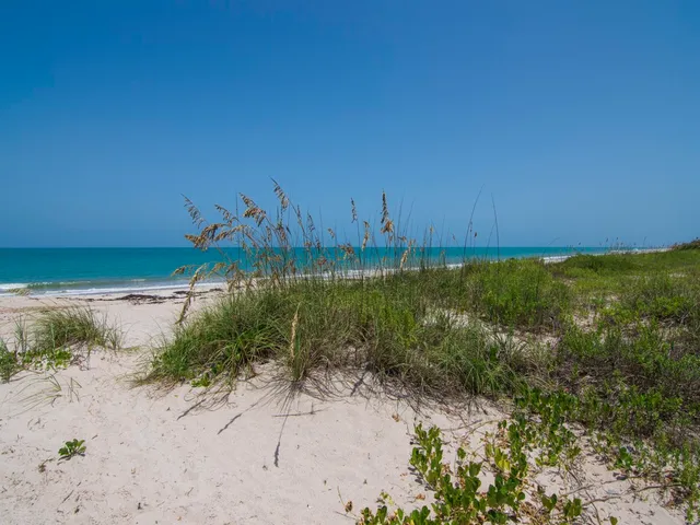 $10,000 | 1545 Pelican Lane, Vero Beach, FL 32963