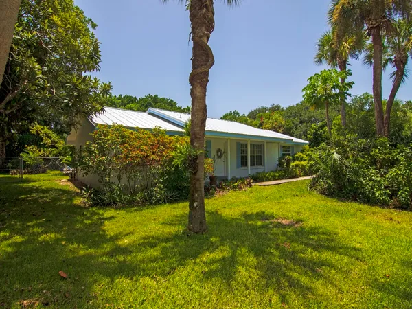 $10,000 | 1545 Pelican Lane, Vero Beach, FL 32963