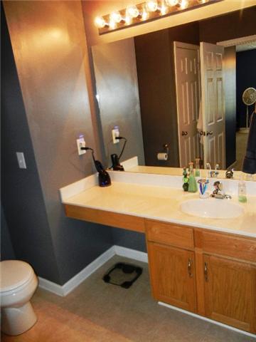 1002 Mallory Lane Spring Hill, TN 37174 - Photo 8 of 20 Master bathroom.