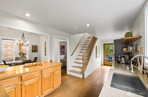 $980,000 | 2620 East Roy Street, Seattle, WA 98112