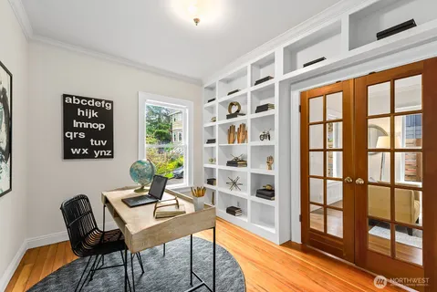 $980,000 | 2620 East Roy Street, Seattle, WA 98112