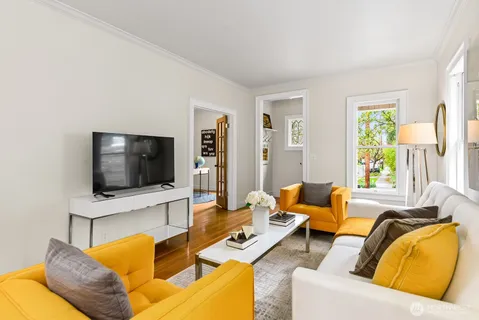 $980,000 | 2620 East Roy Street, Seattle, WA 98112