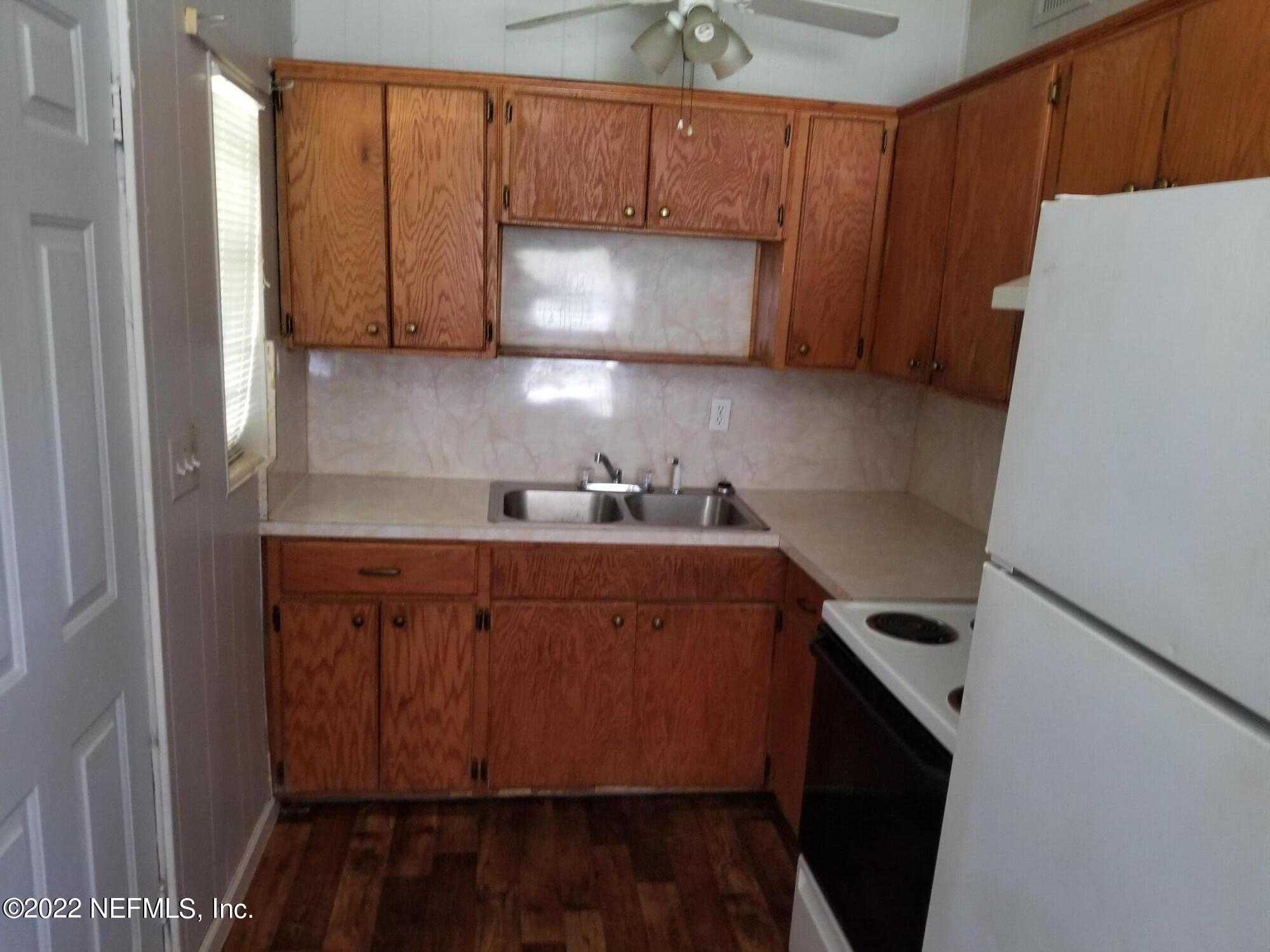 2753 Lippia Road Jacksonville, FL 32209 - Photo 4 of 14 20220731_120529