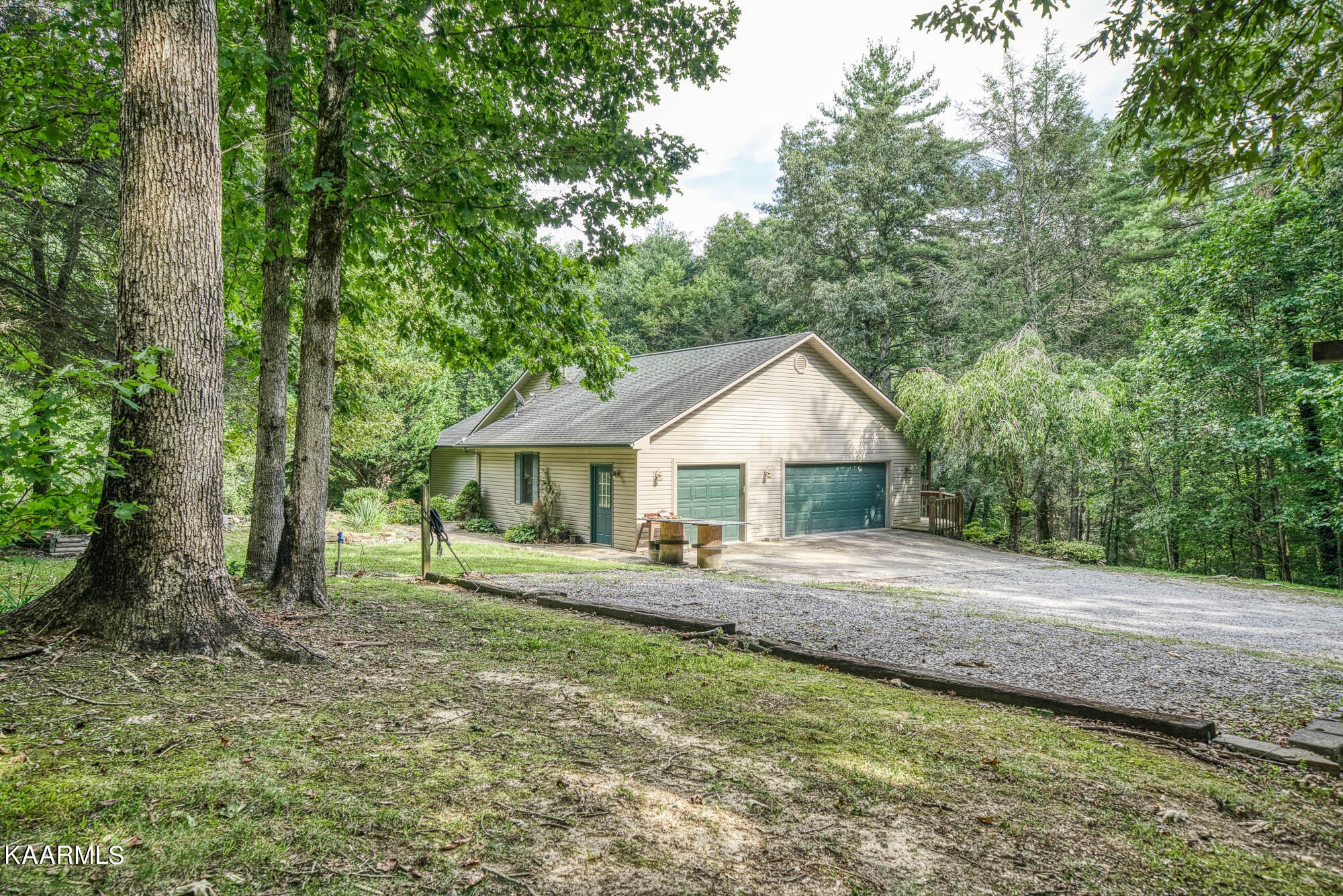 279 Old Stagecoach Road Crossville, TN 38555 - Photo 2 of 49 Gallery Image 2