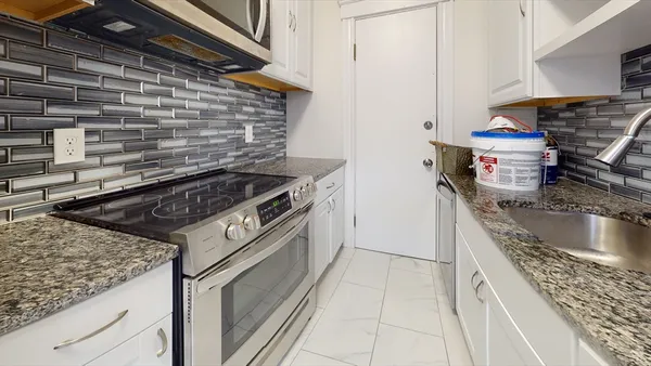 $2,800 | 374 Chestnut Hill Avenue, Unit 52, Boston, MA 02135