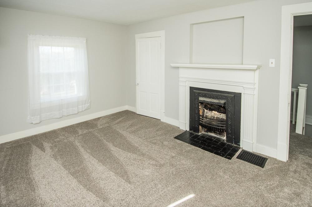 985 Taylor Road Danville, KY 40422 - Photo 21 of 60 Fireplace in upstairs bedroom #2 - not g