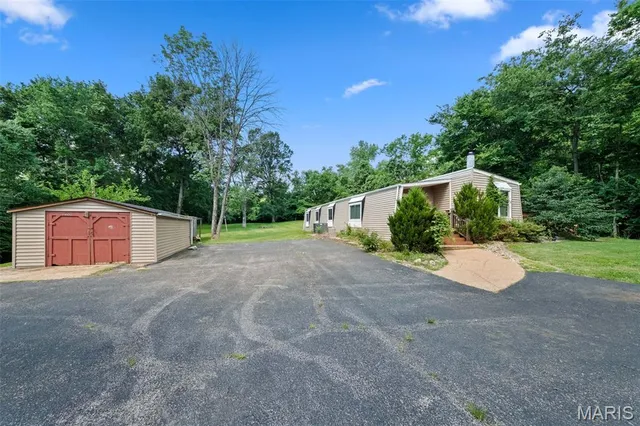 $1,550 | 1401 Saline Road, Fenton, MO 63026