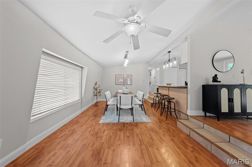 1401 Saline Road Fenton, MO 63026 - Photo 4 of 38