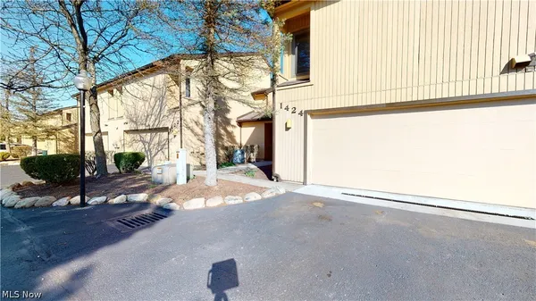 $195,000 | 1424 Loop Road, Kent, OH 44240