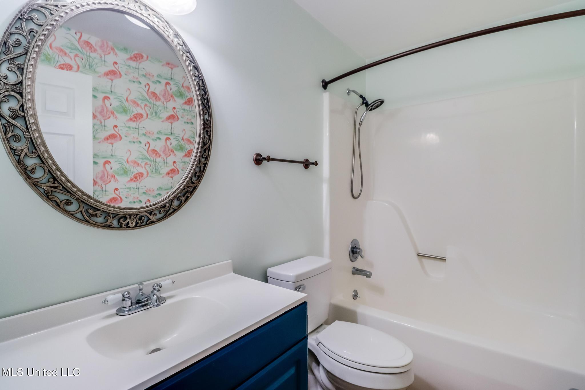 514 Royal Oak Pass Christian, MS 39571 - Photo 18 of 25 bath main