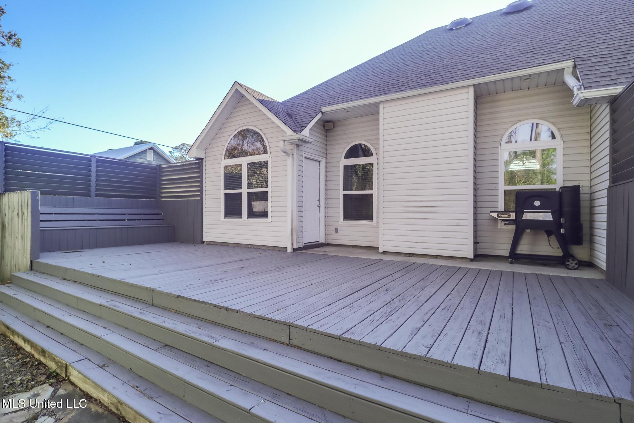 514 Royal Oak Pass Christian, MS 39571 - Photo 2 of 25 back deck
