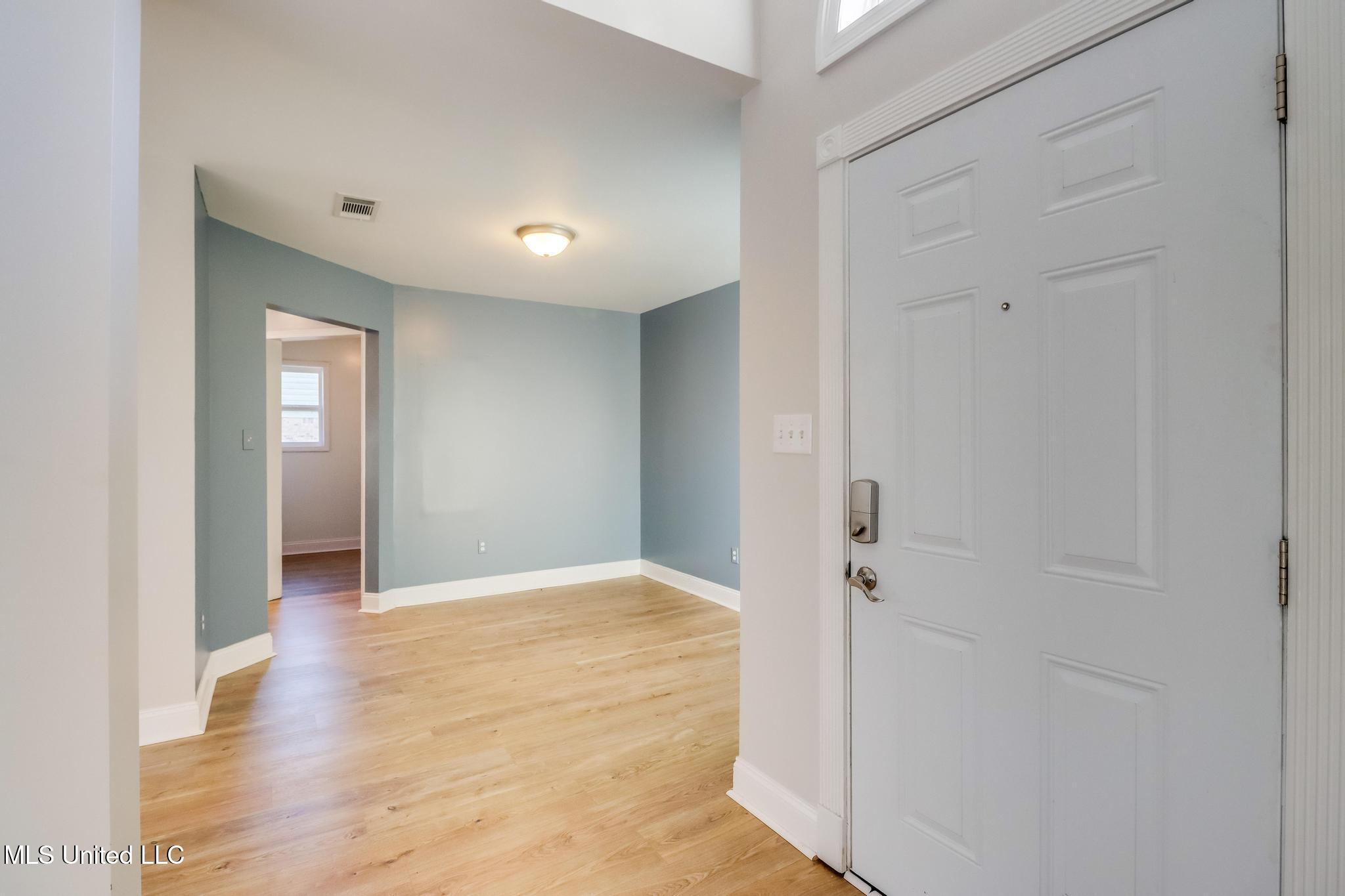 514 Royal Oak Pass Christian, MS 39571 - Photo 7 of 25 dining