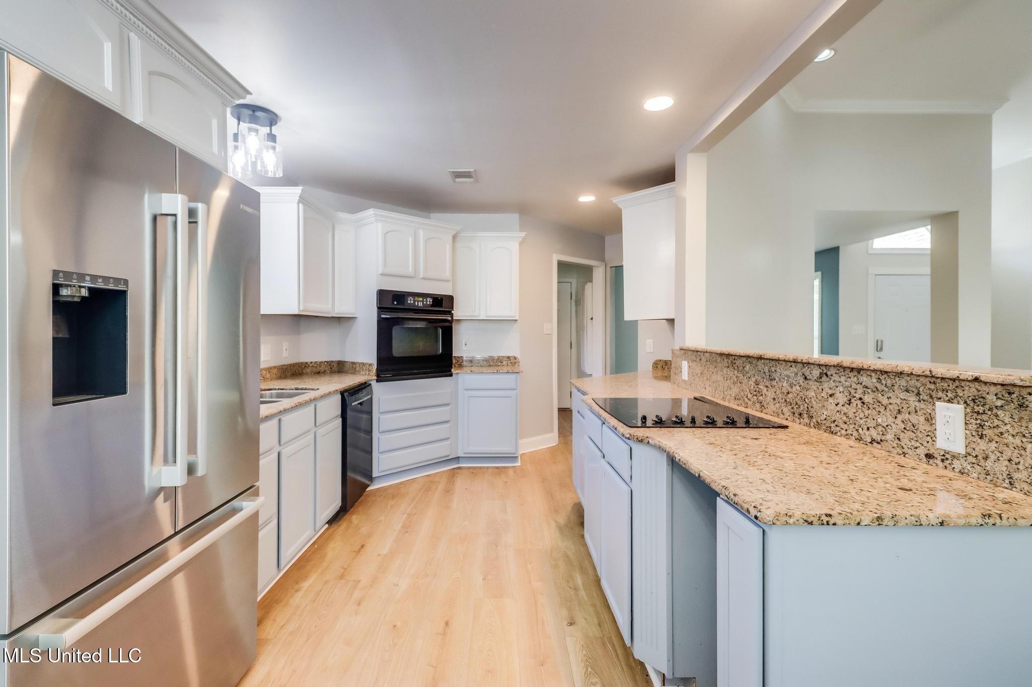 514 Royal Oak Pass Christian, MS 39571 - Photo 9 of 25 k4