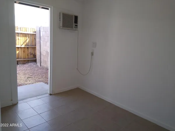 $950 | 1627 East Pinchot Avenue, Phoenix, AZ 85016