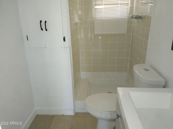 $950 | 1627 East Pinchot Avenue, Phoenix, AZ 85016