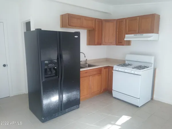 $950 | 1627 East Pinchot Avenue, Phoenix, AZ 85016