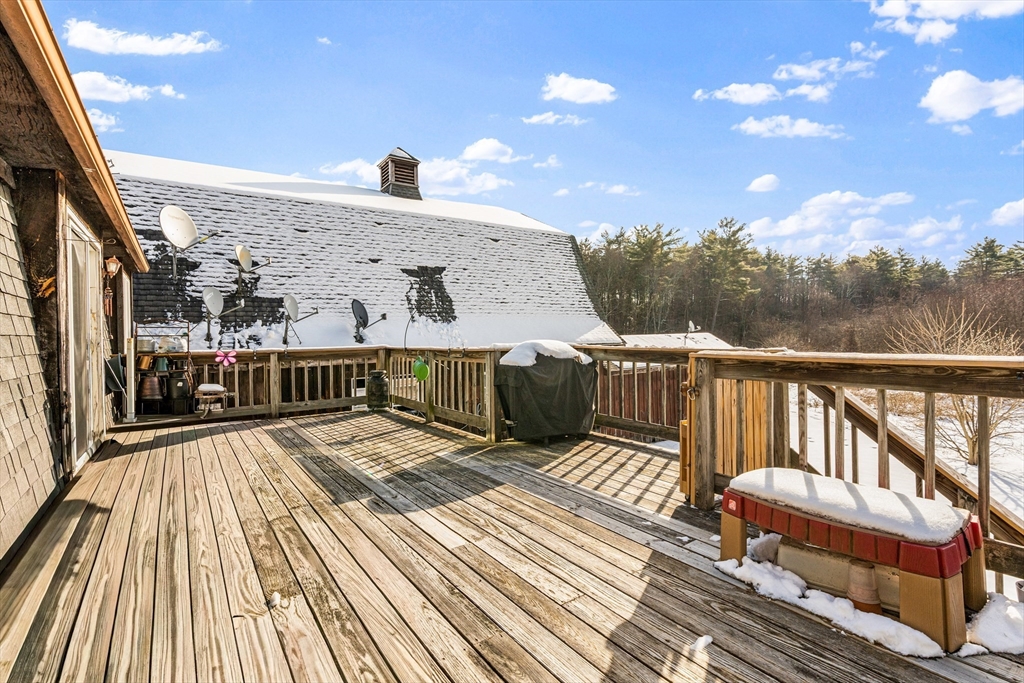 27 West Street Montague, MA 01351 - Photo 30 of 42