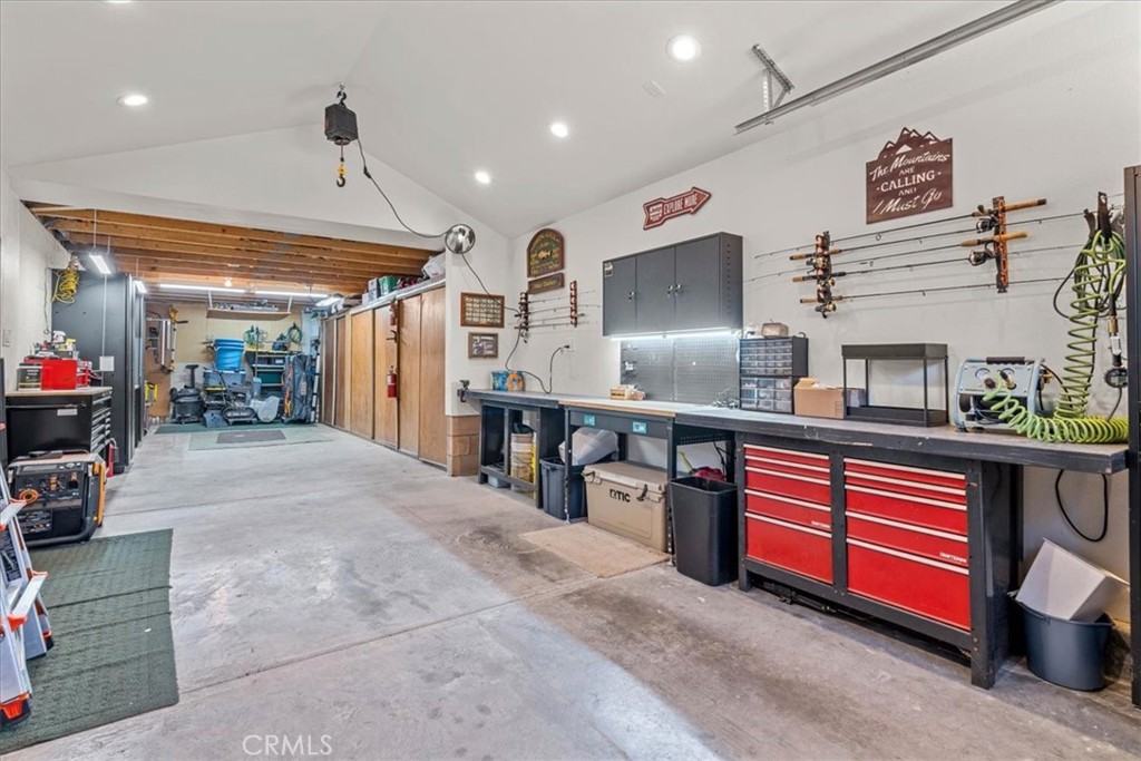 1631 Linnet Road Wrightwood, CA 92397 - Photo 35 of 42 a living room with furniture