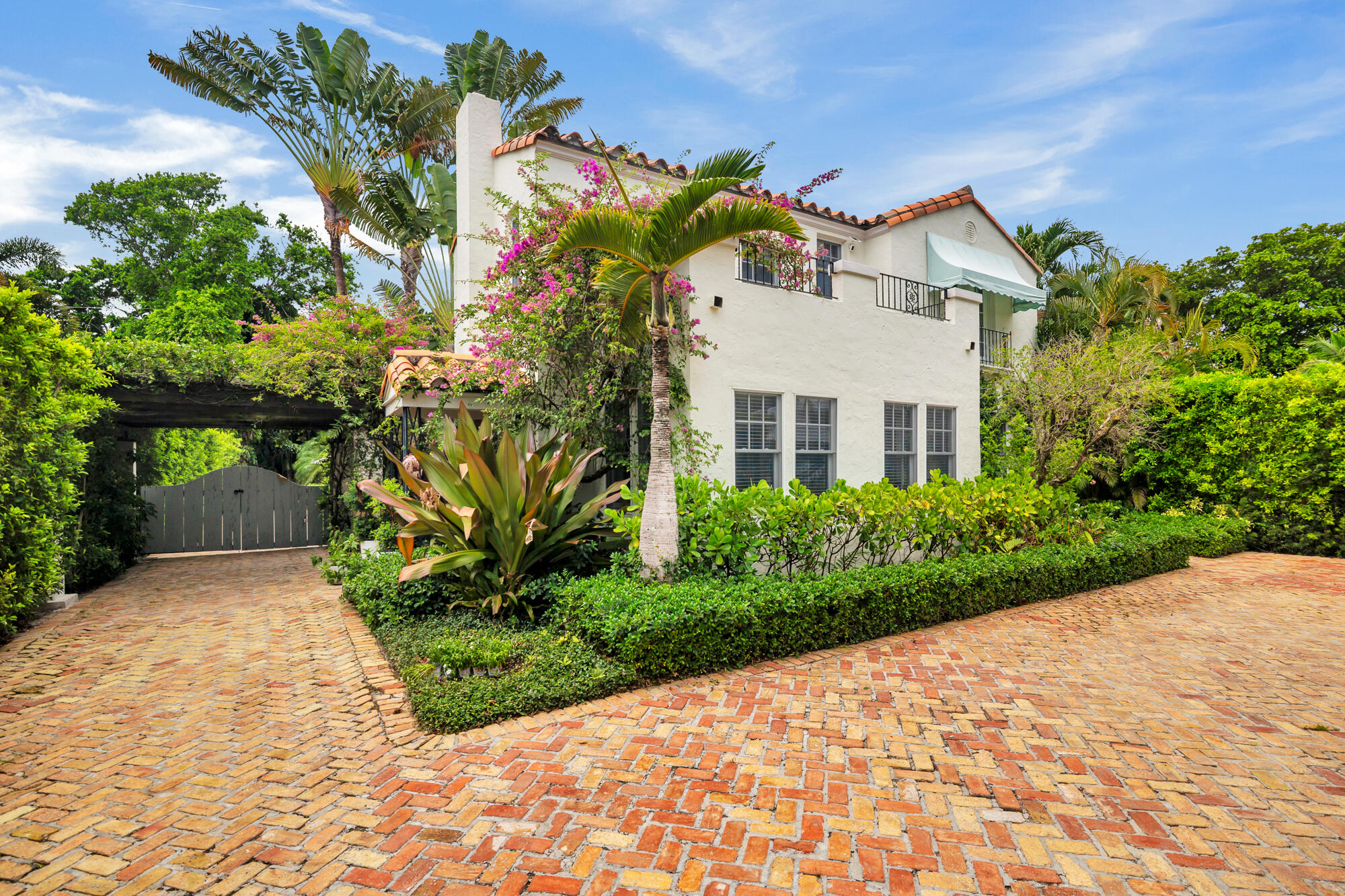230 Sunset Road West Palm Beach, FL 33401 - Photo 4 of 55 Front